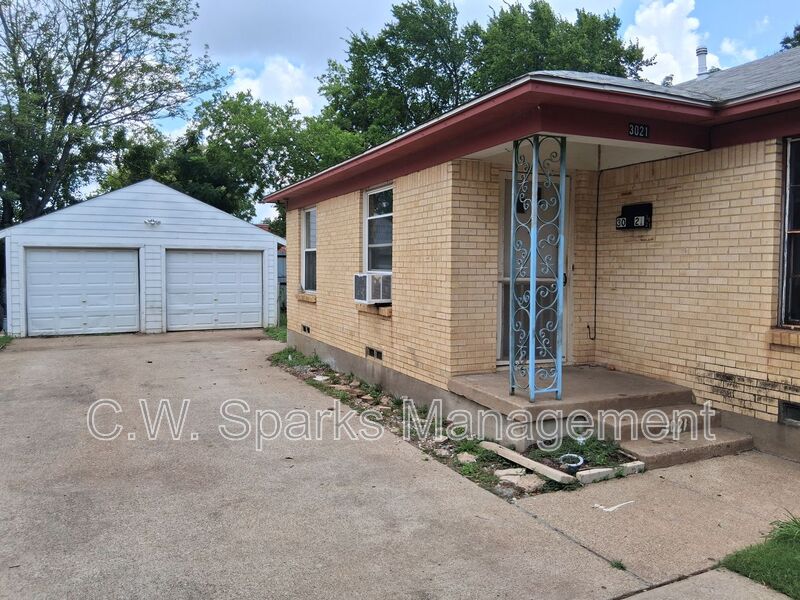 Dallas Condo: 3021 Avon St.