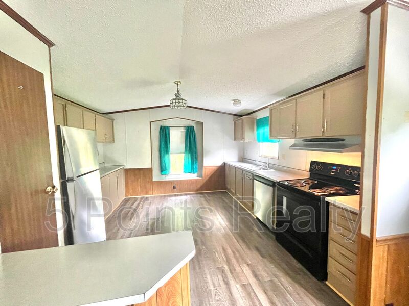 Cottontown House: 3443 25 W