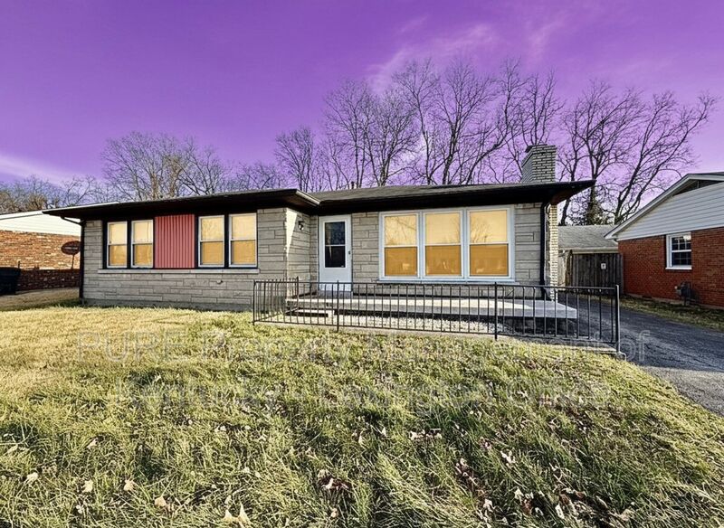 Lexington House: 2364 Shandon Drive