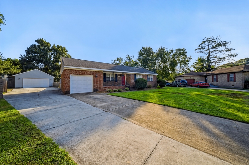 Chesapeake House: 1128 Grandy Court
