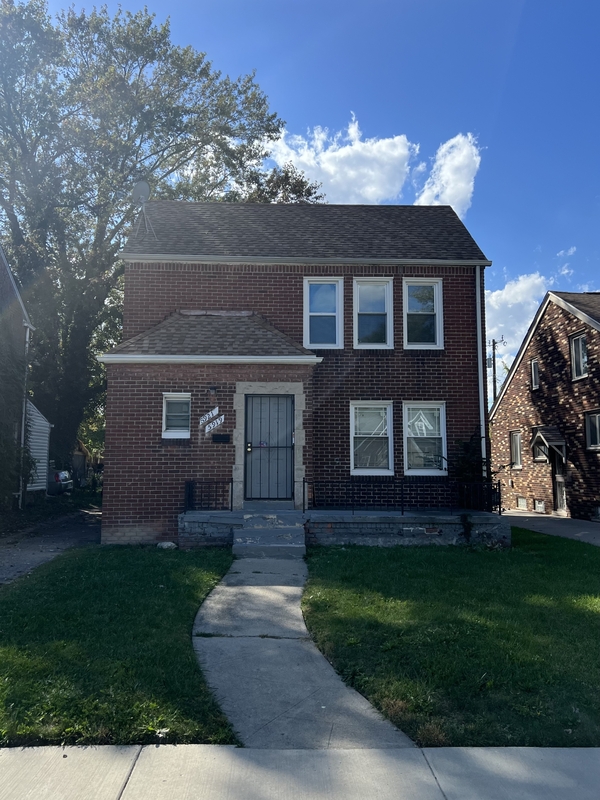 Detroit Condo: 5921 Balfour Road - 2