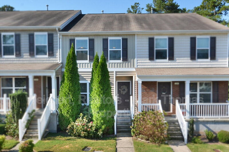 Durham Townhome: 100 Stratford Lakes Drive