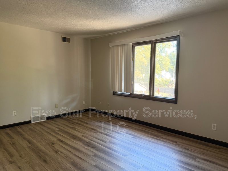 Springfield Condo: 1224 W Monroe St