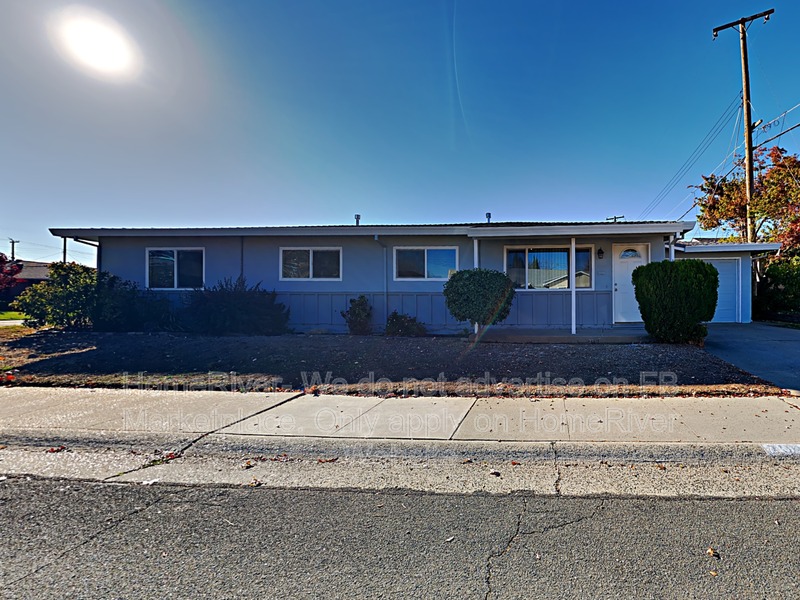 Sacramento Condo: 7008 Maita Cir