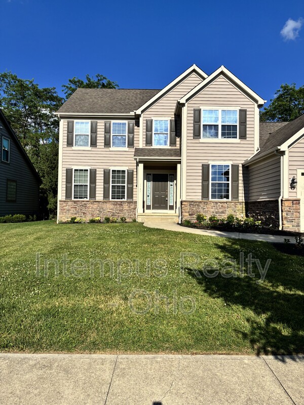 Powell House: 7737 Tree Lake Blvd