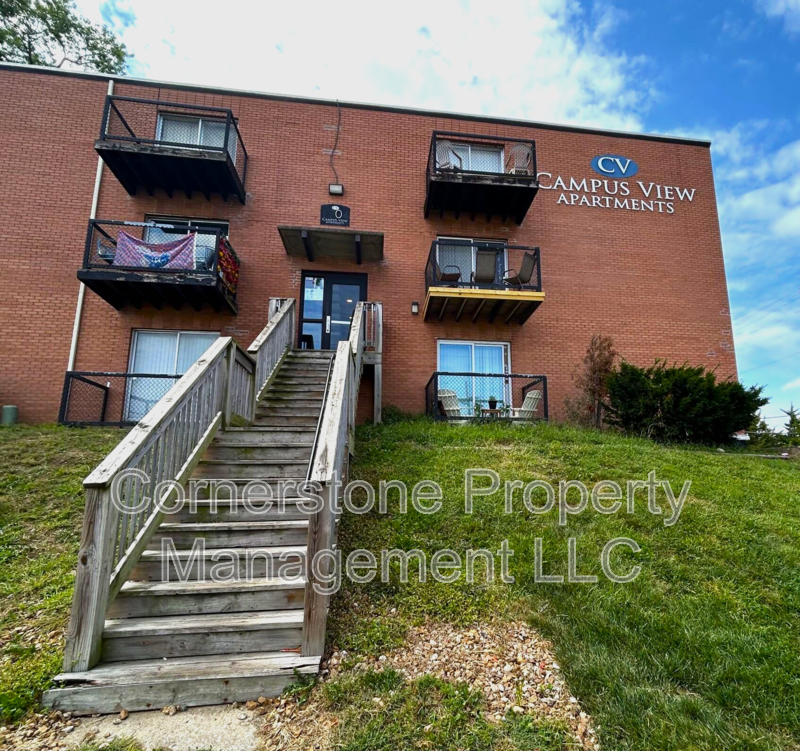 Lawrence Condo: Campus View Apartments