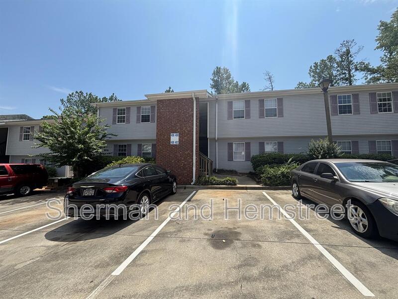 Evans Apartment: Commons Drive