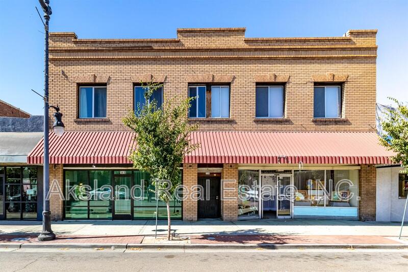Manteca Condo: 139 West Yosemite Avenue - 1