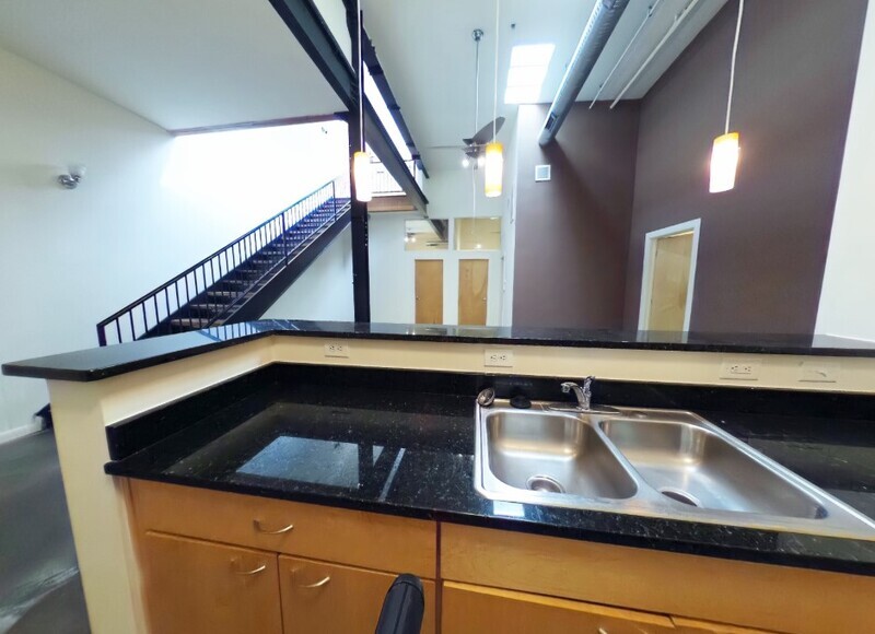 Richmond Condo: 1011 West Marshall Street
