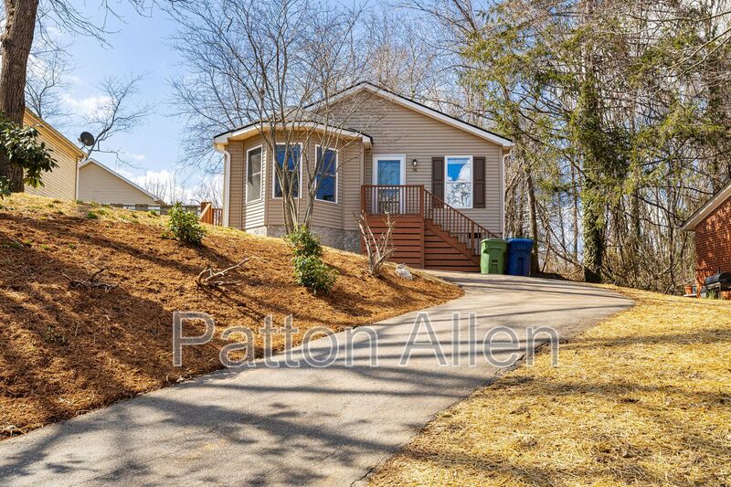 Asheville House: 56 Buffalo St