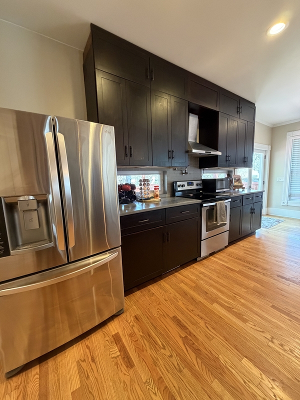 Lawrence House: 845 Illinois Street