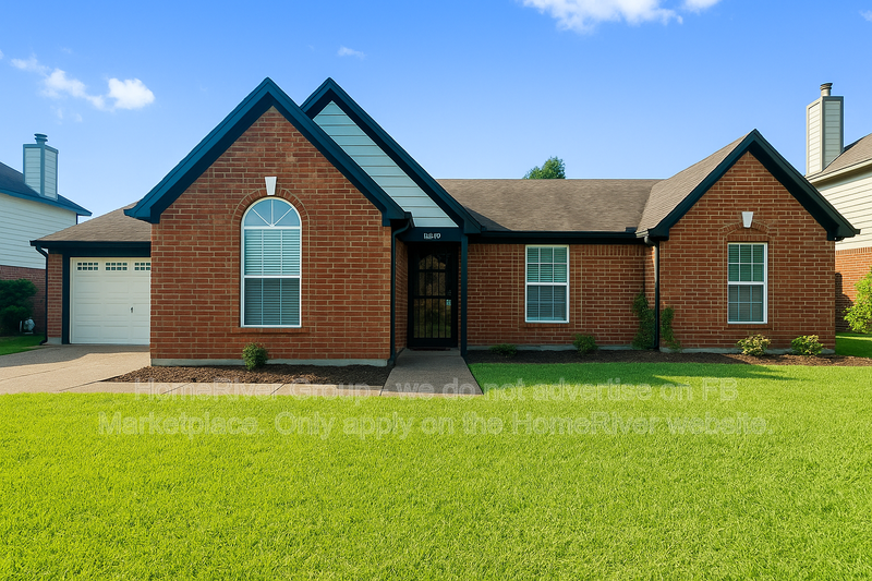 Lakeland House: 9695 Kingsridge Dr