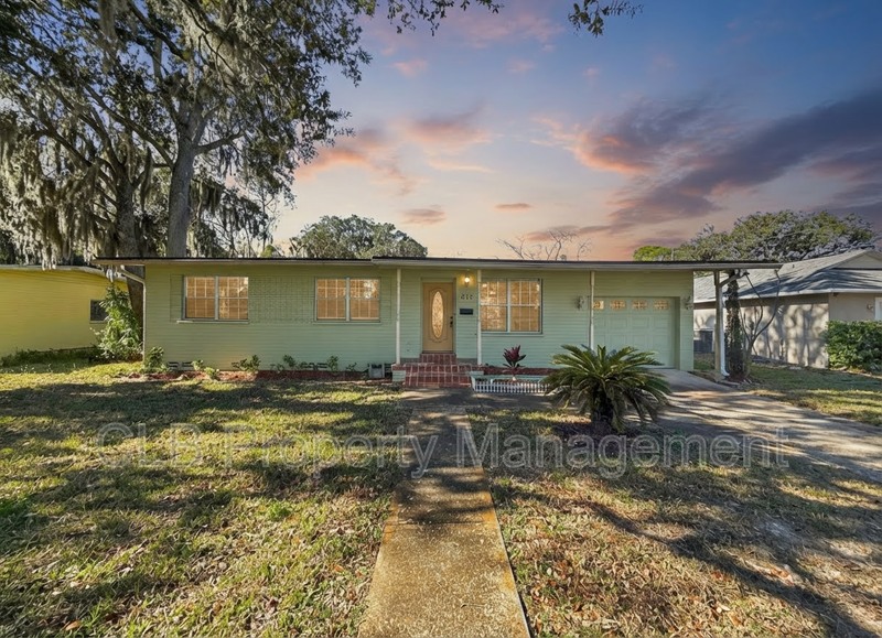 Daytona Beach House: 632 Tarragona Way