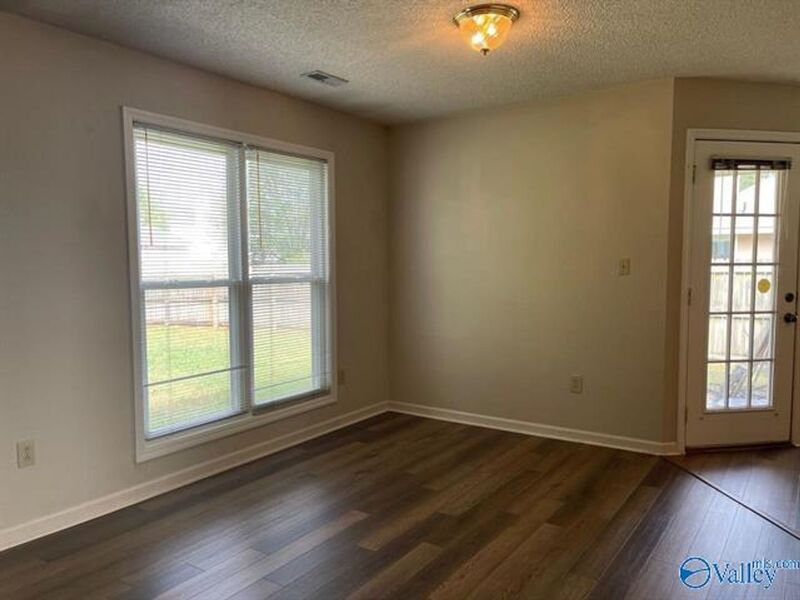 Madison House: 118 Todd Drive