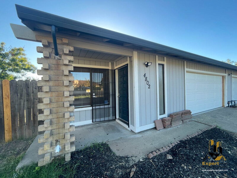 Sacramento House: 4802 Mary Kate Dr