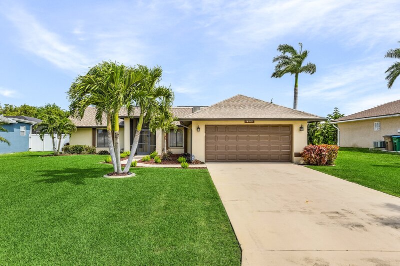 Cape Coral House: 1409 Southwest 1st Place