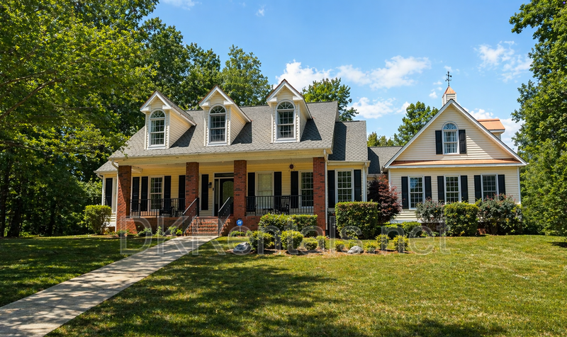 Fairburn House: 4775 Jones Road