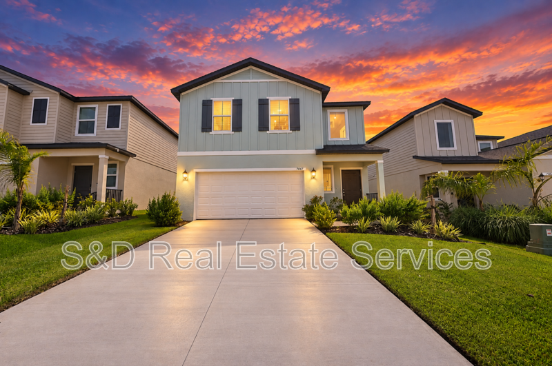 Lakeland House: 7847 Abagail Dr.