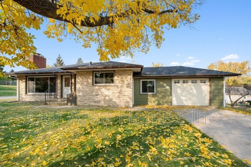 New Brighton House: 706 1st Ave NW
