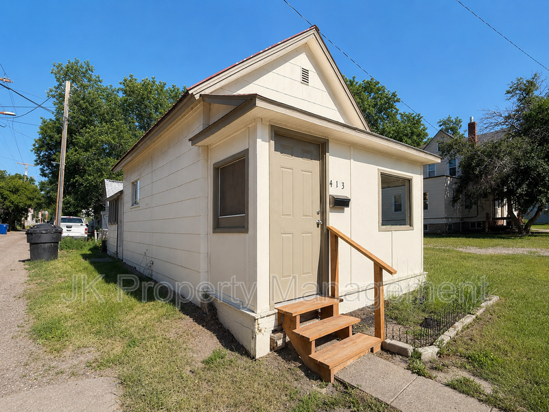Great Falls House: 413 6th Street S