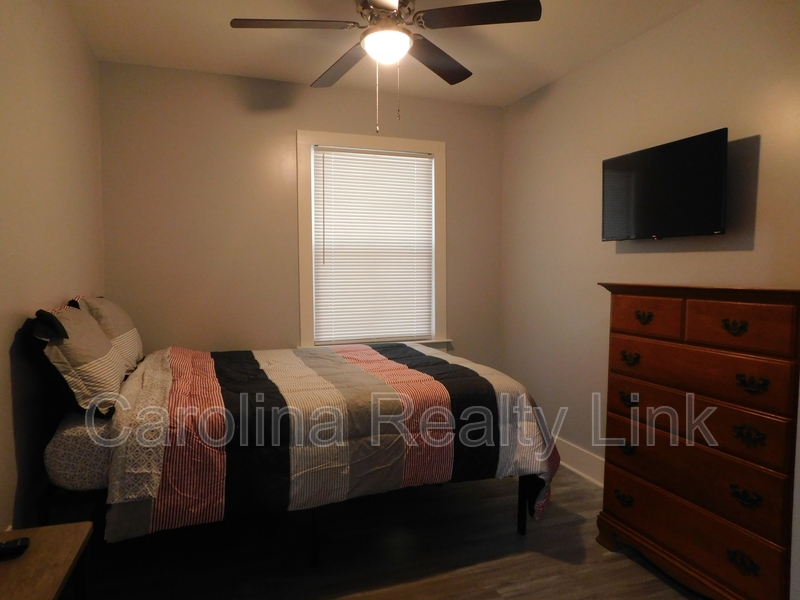 Charlotte House: Thriftwood Drive