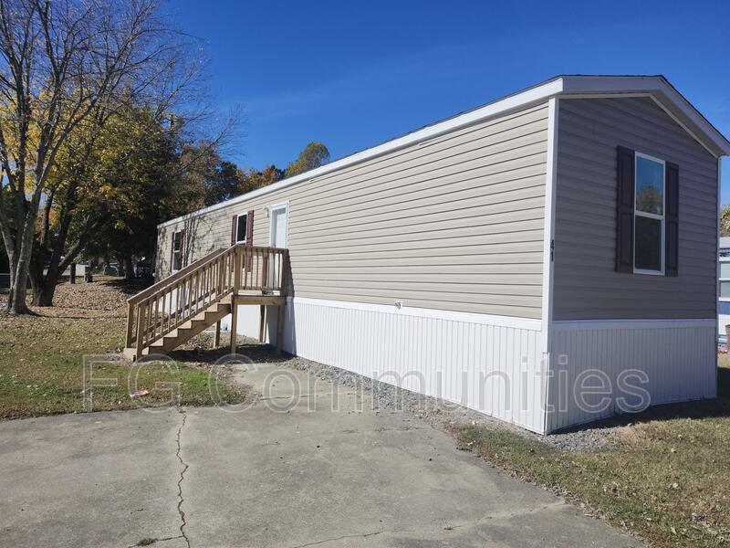 Roxboro House: 711 Leasburg Rd Lot 41