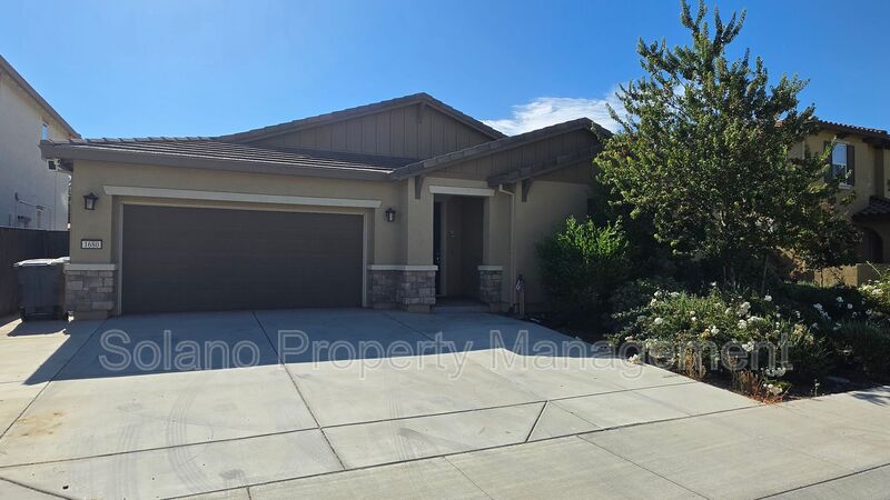 Dixon House: 1680 Gold Street