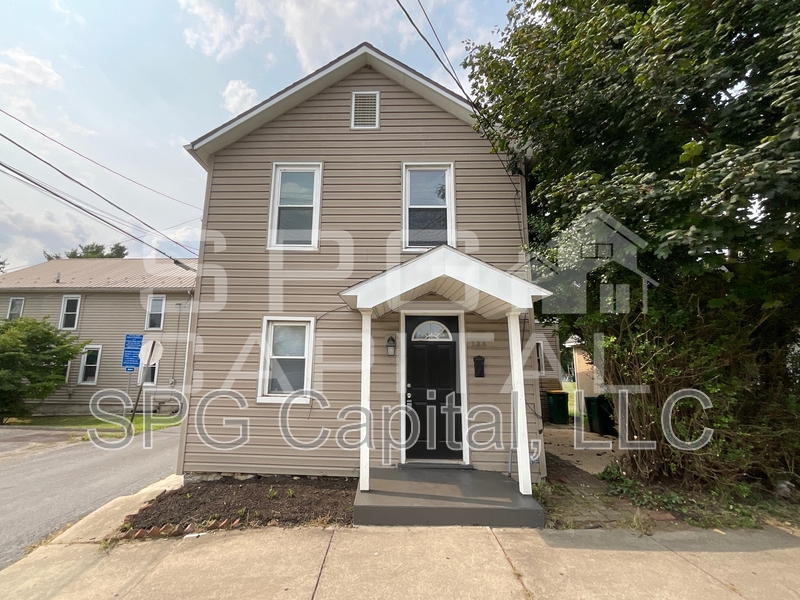 Chambersburg House: 138 East South Street