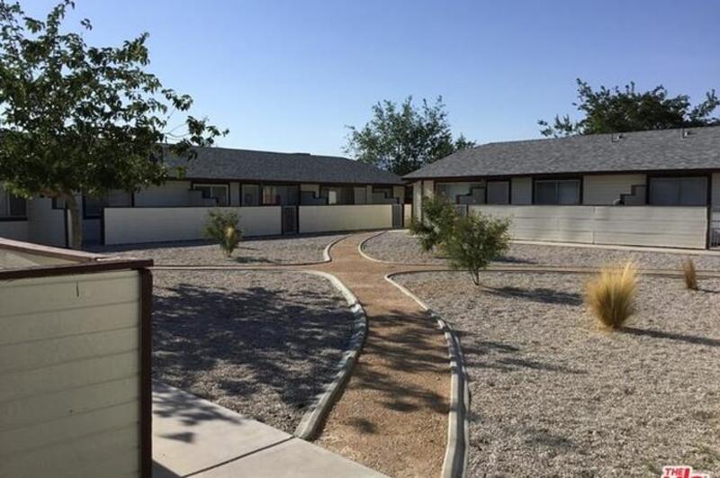 Apple Valley Condo: 21601 Powhatan Rd