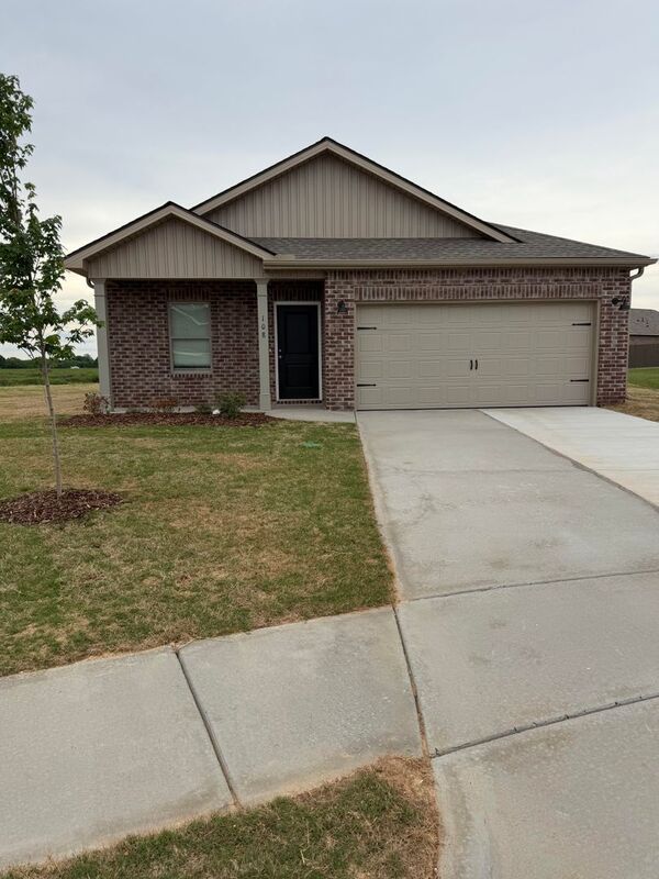 Hazel Green House: 108 Karenlee Cir