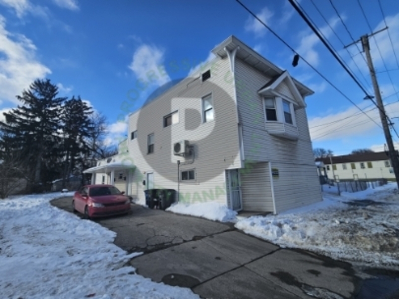 Cleveland Condo: 3204 West 73rd Street - Downstairs