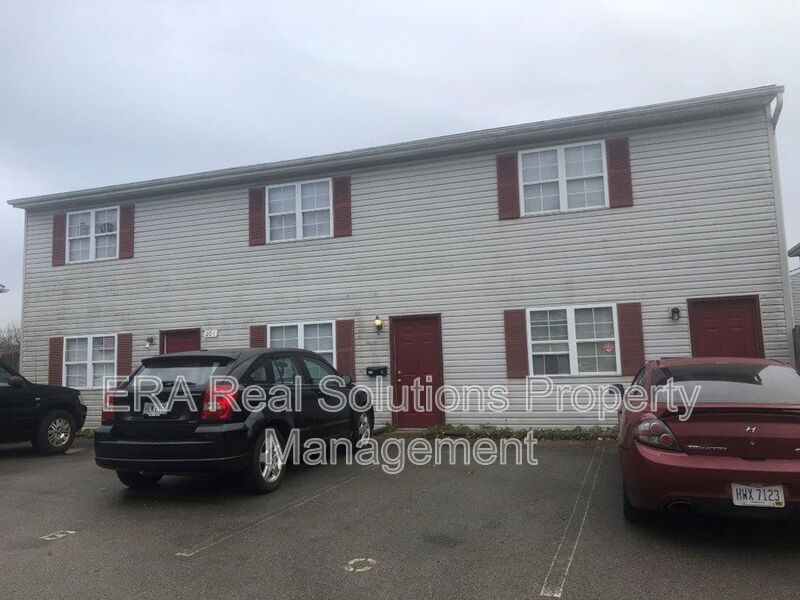 Hillsboro Condo: 205 1/2 John St.