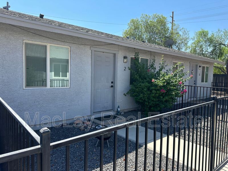 Phoenix Condo: 2922 E Roeser