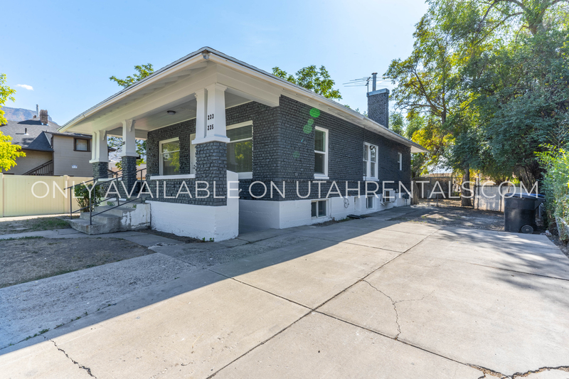 Provo Condo: 233 W 400 N