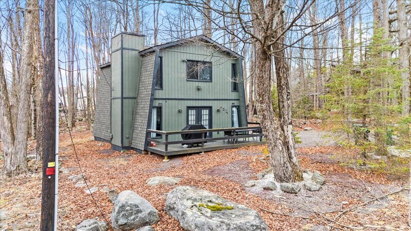 Tobyhanna House: 1150 Country Club Drive