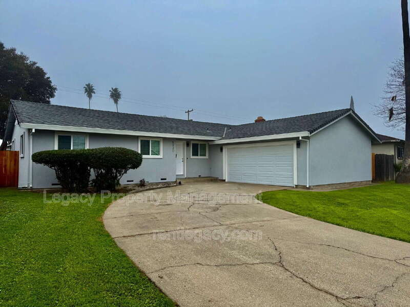 Sacramento House: 6920 Demaret Drive