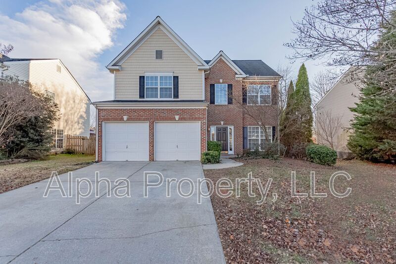 Greenville House: 7 Box Tree Way