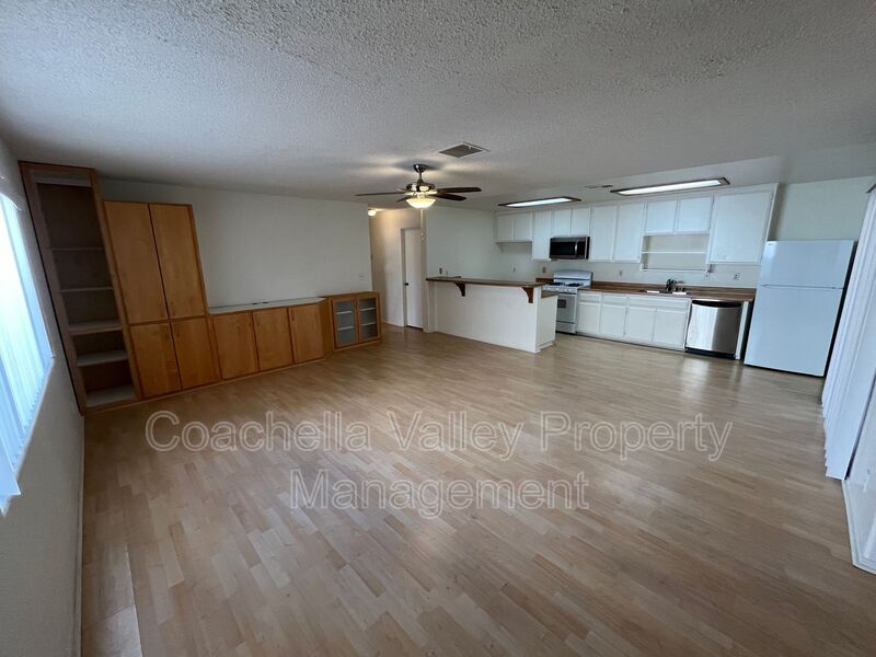 Cathedral City House: 32244 Navajo Trail