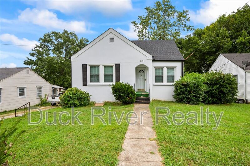 Columbia House: 2135 Thomas Ave