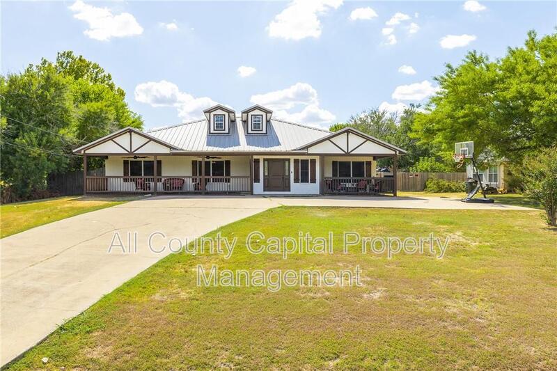 Buda House: 112 Old West Trl