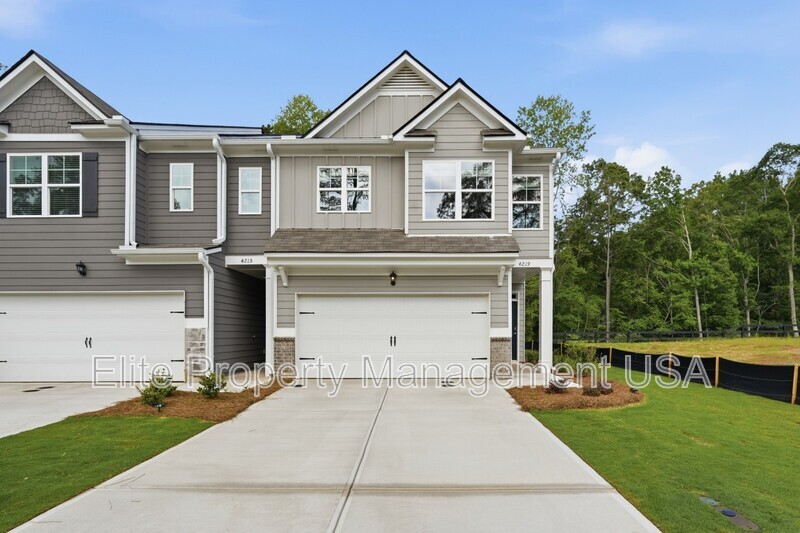 Gainesville Townhome: 4219 Merlin Pass
