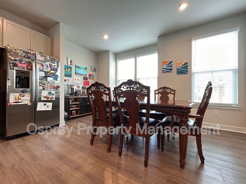 Spacious 4-Bedroom Townhome with Garage & Prime Suffolk Location!