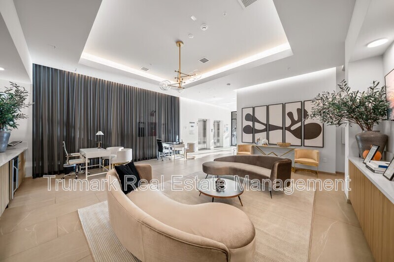 Pasadena Condo: 218 N El Molino Ave