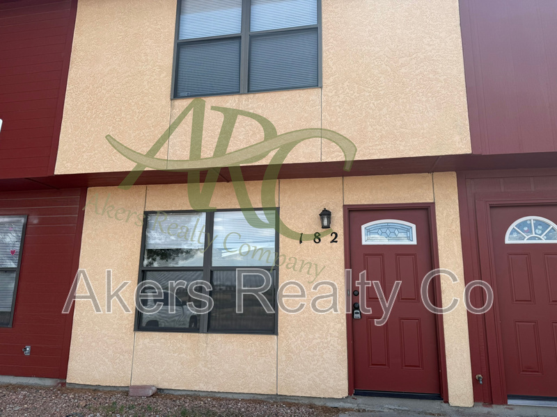 Pueblo House: 182 E Spaulding Ave
