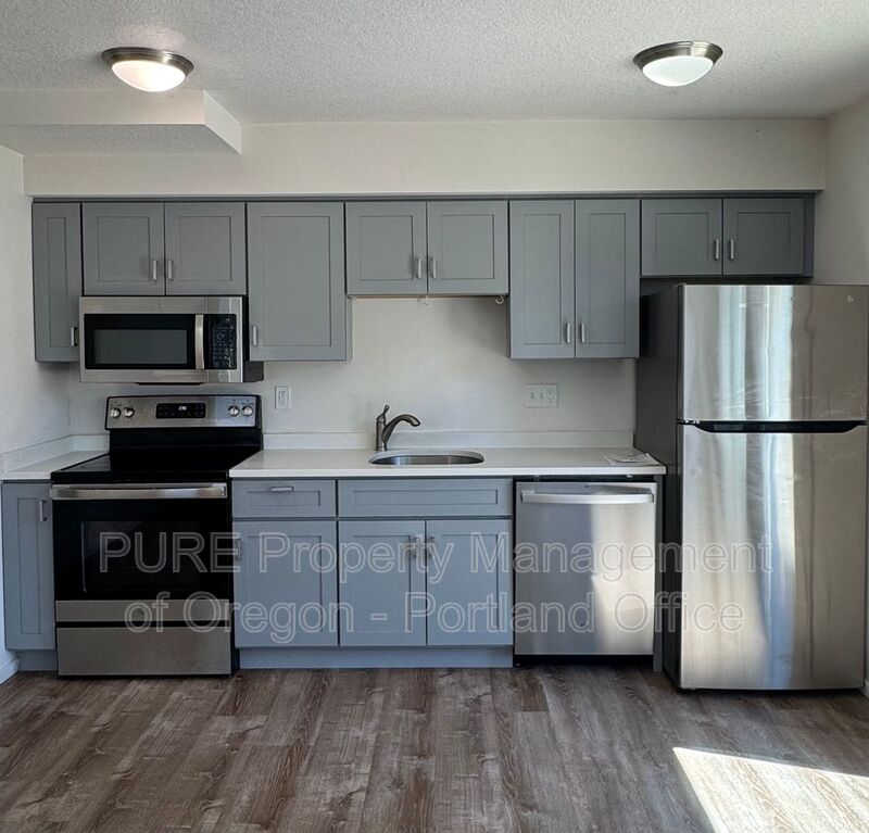 Portland House: 5026 N Harvard