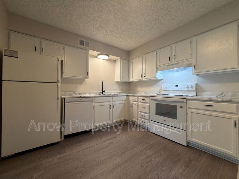 Seward Condo: 320 Lincoln Street