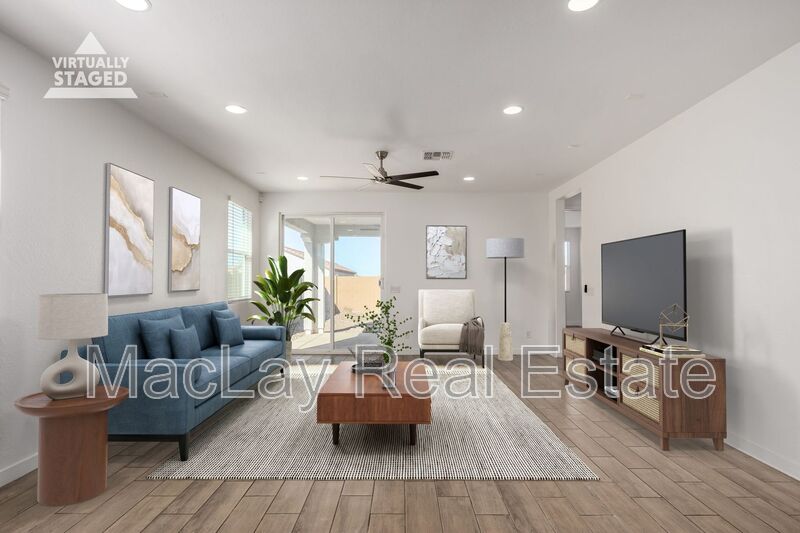 Maricopa House: 36610 W Mediterranean Way
