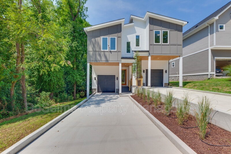 Nashville House: 335b Mckennell Drive