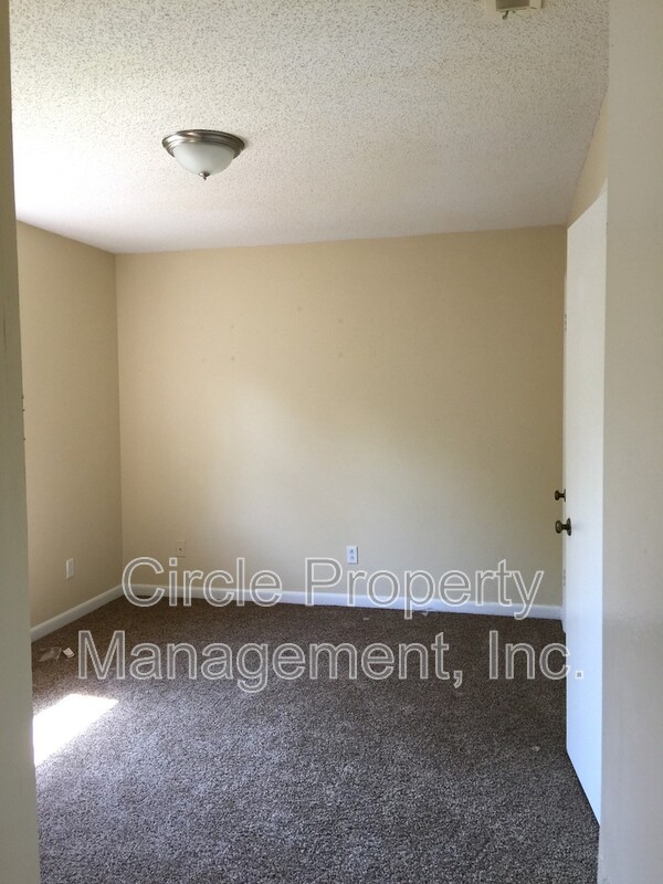 Meridianville Condo: 126 Claybill Drive NW