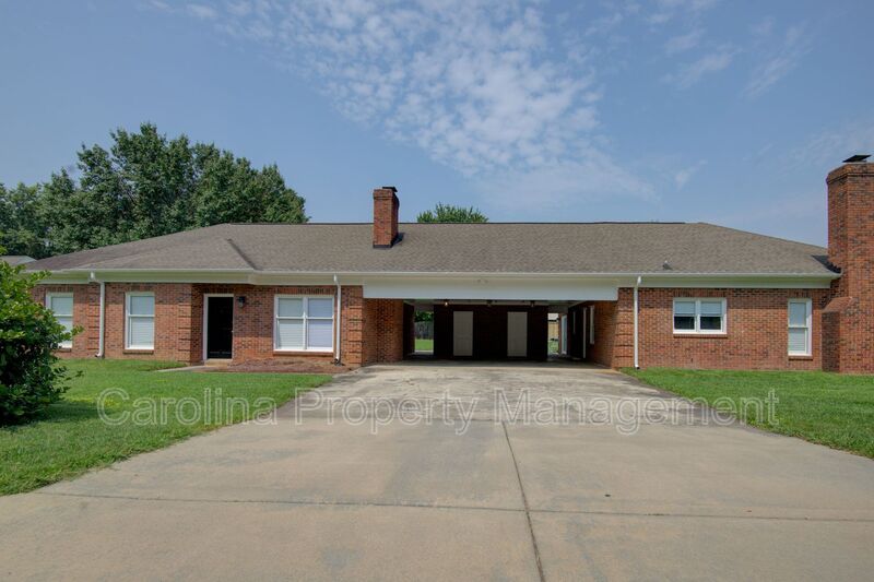 Charlotte House: 5132 Rea Rd
